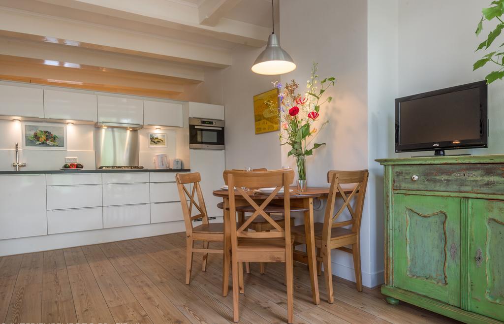 Canal View Amsterdam Apartment Esterno foto